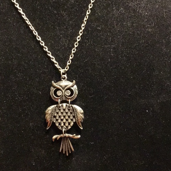 Chain with Owl Pendant .. Necklace - Picture 2 of 7